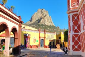 Peña de Bernal y Tequisquiapan