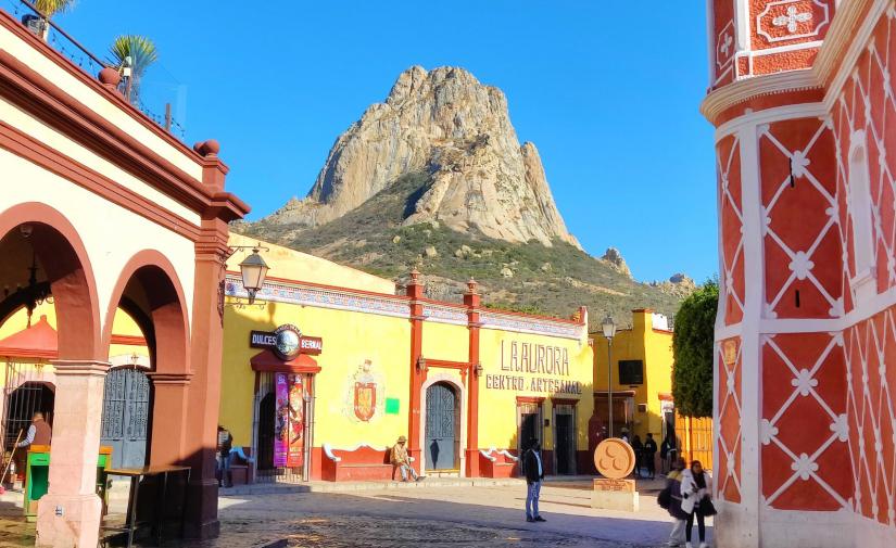 Peña de Bernal y Tequisquiapan