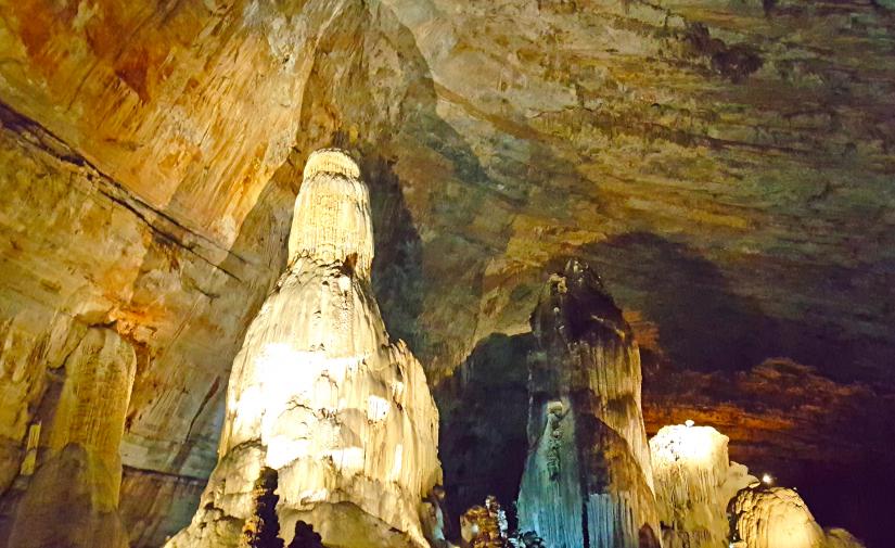 Taxco y Grutas de Cacahuamilpa