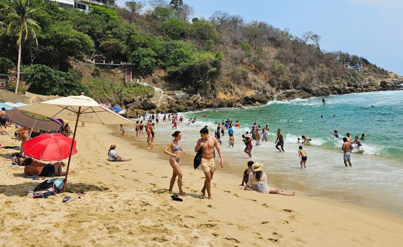 Puerto Escondido con Bioluminiscencia