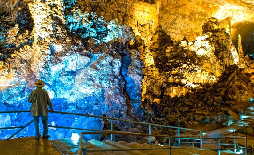 Taxco y Grutas de Cacahuamilpa