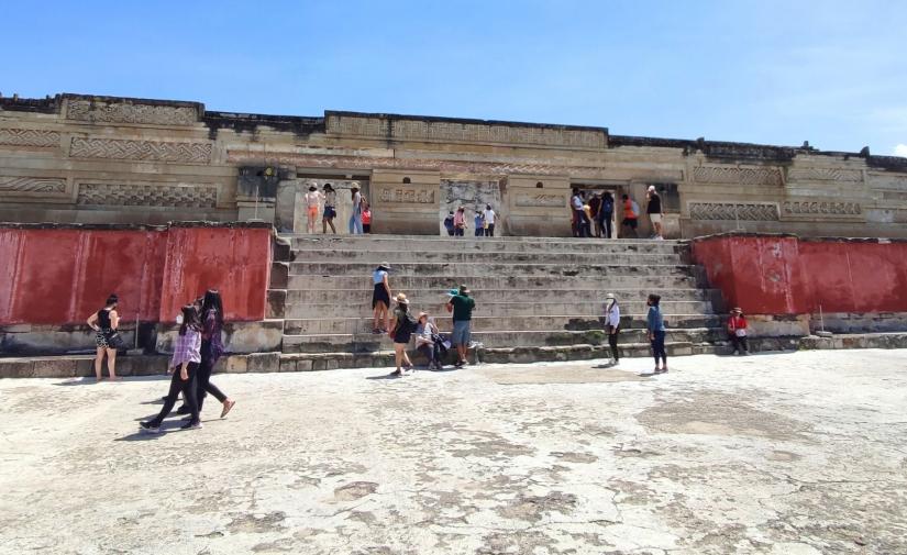 Noche de Rábanos en Oaxaca - El Tule, Mitla y fabrica de mezcal