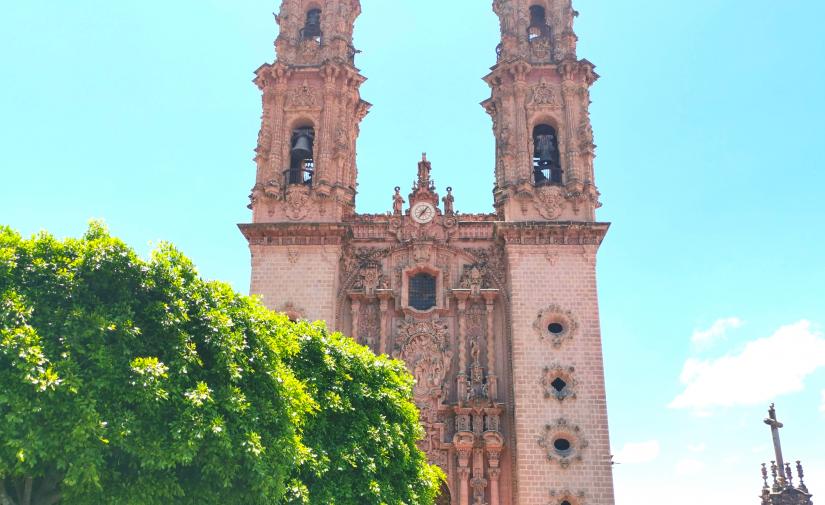 Taxco y Grutas de Cacahuamilpa